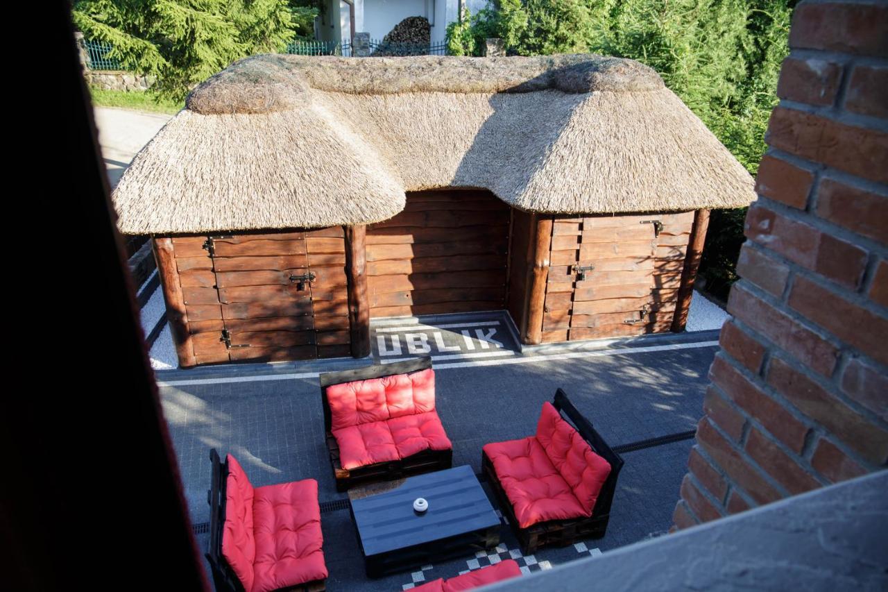 Dom Nad Jeziorem Ublik Z Sauna I Jacuzzi Exterior foto